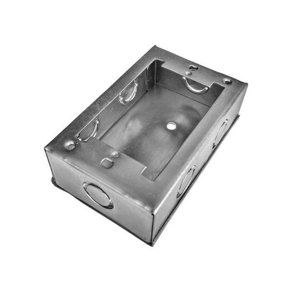 Caja chuqui metálica 118x76x40